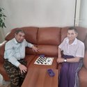 Турнир по шахматам и шашкам в Саяногорском геронтологическом отделении