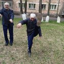 Скандинавская ходьба с палками для пожилых людей