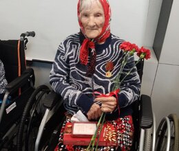 Вручение юбилейных медалей «80 лет Победы» труженикам тыла