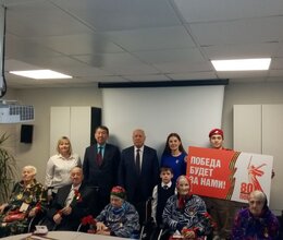 Вручение юбилейных медалей «80 лет Победы» труженикам тыла