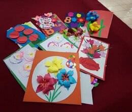 С праздником весны Вас милые дамы!