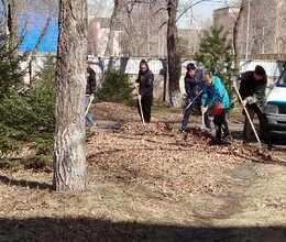 Уборка территории в учреждении