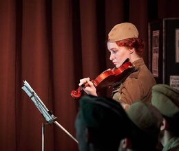 Военный спектакль 