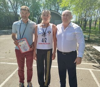 Кросс по пересеченной местности, приуроченный ко Дню Победы и Дню социального работника