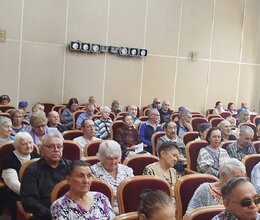 С Днем пожилого человека