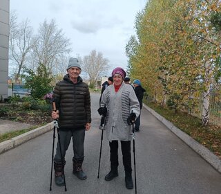 Наши волонтеры не забыли о своих подопечных — подарок ко Дню пожилого человека