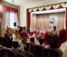 Гости из благотворительного фонда «Кристалл» посетили наше учреждение с программой «Дары осени»