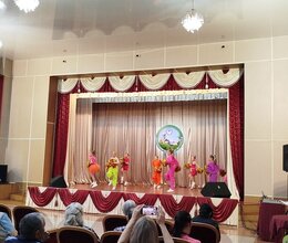 Праздник для милых мам!