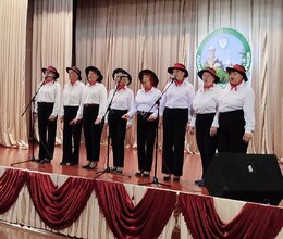 Праздник для милых мам!