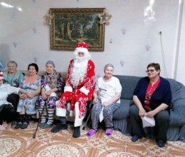 Подарки от Деда Мороза и Снегурочки!