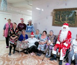 Подарки от Деда Мороза и Снегурочки!