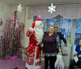 Подарки от Деда Мороза и Снегурочки!