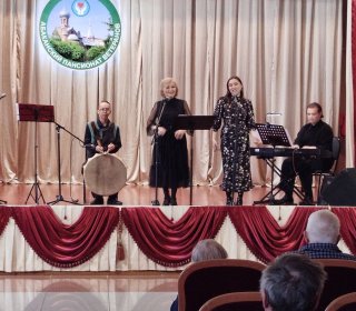 В память хакасского поэта-звучат слова и музыка