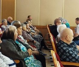 С песней веселее!