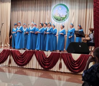 С песней веселее!