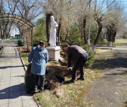 Прекрасная весенняя погода вдохновила нас на трудовые дела!