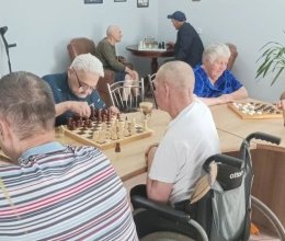 Приятное времяпровождение за игрой-отличный досуг для пожилых людей