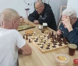 Приятное времяпровождение за игрой-отличный досуг для пожилых людей