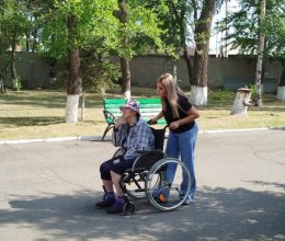 Прогулки на свежем воздухе — забота и здоровье наших ветеранов