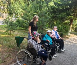 Прогулки на свежем воздухе — забота и здоровье наших ветеранов