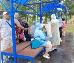Весёлая прогулка под дождём — воспоминания для всей жизни!