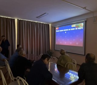 Умная развлекательная викторина в пансионате: поддержка памяти и общения