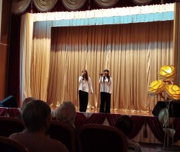 Осенний праздник для жителей: День пожилого человека от творческого коллектива
